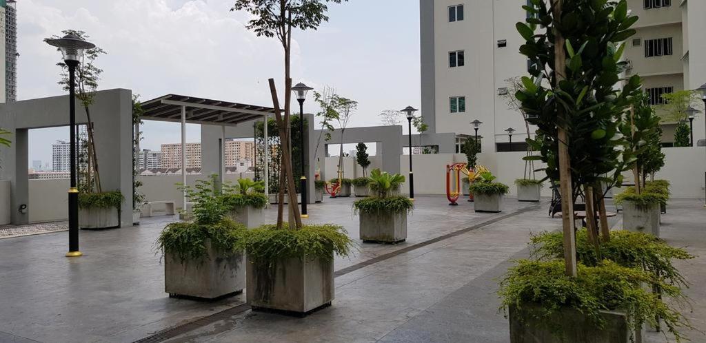 Strait Garden Suites X Ace Pro @ George Town Jelutong Exterior photo