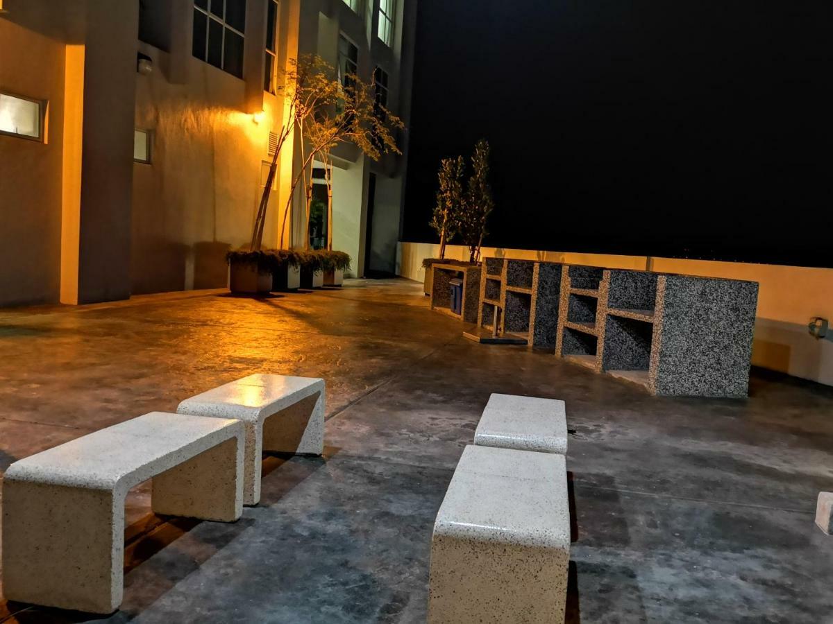Strait Garden Suites X Ace Pro @ George Town Jelutong Exterior photo